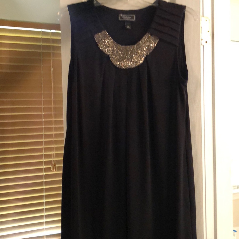 Knee length sleeveless dress